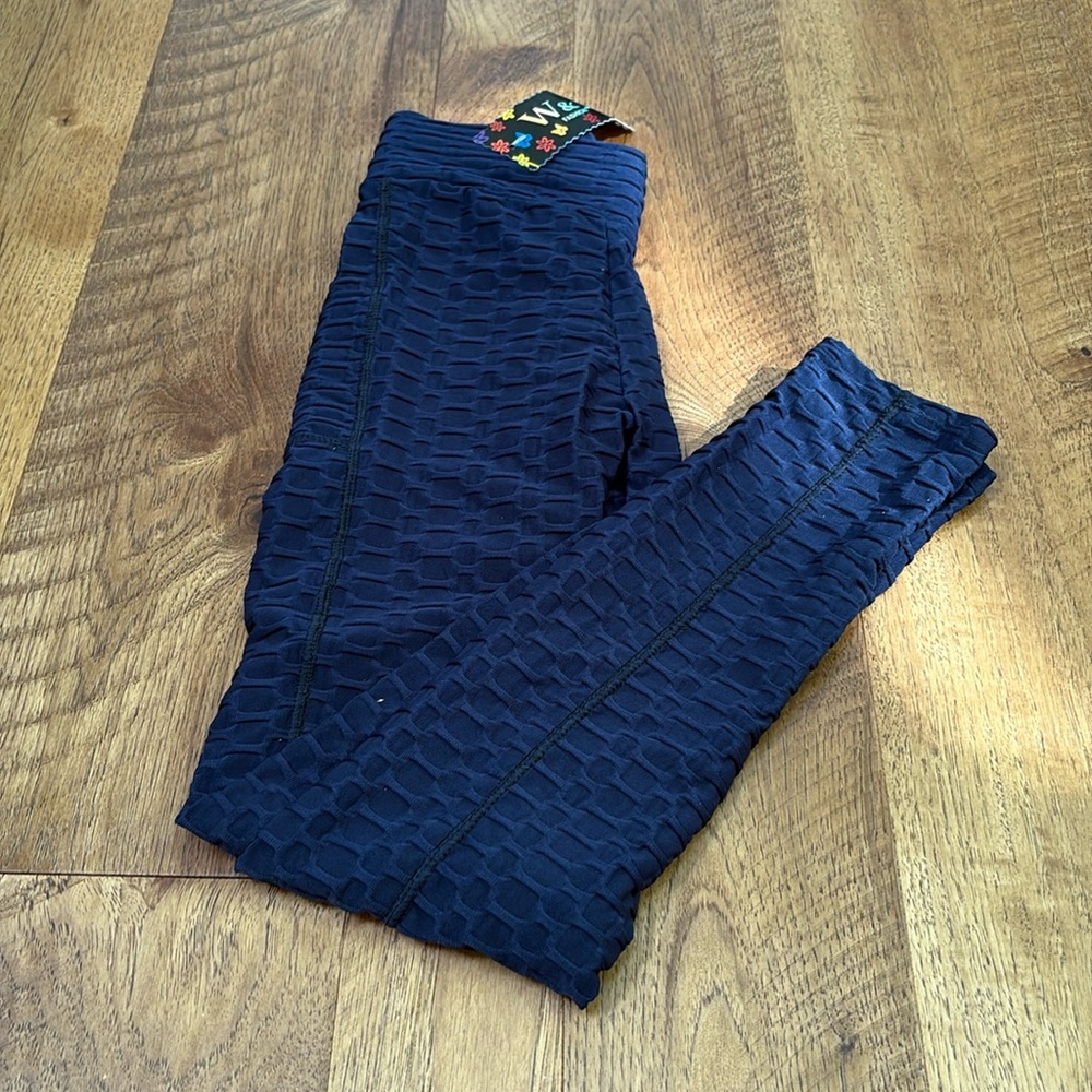NWT W&J Fashion Woman’s Navy Leggings Size S/M